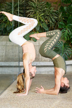 Load image into Gallery viewer, Chevron Capri