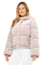 Load image into Gallery viewer, Velvet Puffer
