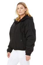 Load image into Gallery viewer, Duality Reversible Sherpa Jacket