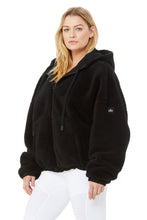 Load image into Gallery viewer, Duality Reversible Sherpa Jacket