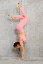 Load image into Gallery viewer, High-Waist Airbrush Legging
