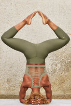 Load image into Gallery viewer, High-Waist Airlift Capri