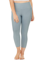 Load image into Gallery viewer, High-Waist Airlift Capri