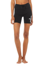 Load image into Gallery viewer, Yogi Lace Up Short