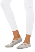 Load image into Gallery viewer, Pivot Barre Sock
