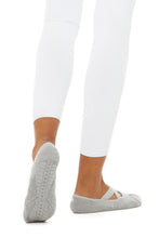 Load image into Gallery viewer, Pivot Barre Sock
