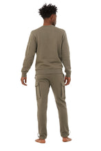 Load image into Gallery viewer, Traverse Pullover &amp; Cargo Traverse Sweatpant Set
