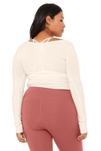 Load image into Gallery viewer, Amelia Luxe Long Sleeve Crop
