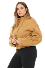 Load image into Gallery viewer, Strut Jacket
