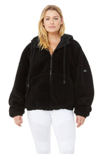 Load image into Gallery viewer, Duality Reversible Sherpa Jacket - Black

