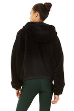 Load image into Gallery viewer, Duality Reversible Sherpa Jacket - Black/Putty/Forest
