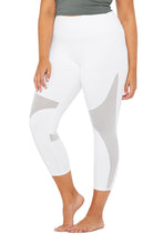 Load image into Gallery viewer, High-Waist Coast Capri

