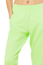 Load image into Gallery viewer, Unwind Sweatpant &amp; Double Take Pullover Set
