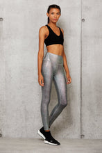 Load image into Gallery viewer, 7/8 High-Waist Alo Brilliance Luminance Legging - Black Oil Slick
