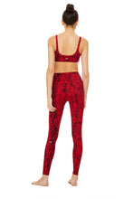 Load image into Gallery viewer, Vapor Snakeskin Bra &amp; High-Waist Legging Set
