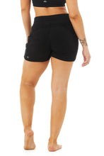 Load image into Gallery viewer, Avenue Sweat Short - Black
