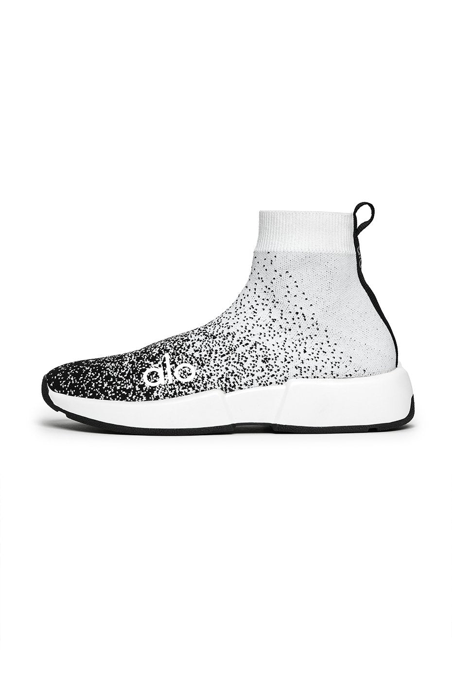 Alo Yoga Velocity Knit Sneakers Black Size 6 - $95 (52% Off Retail) - From  Jazmin