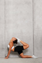Load image into Gallery viewer, Pulse Barre Sock - White
