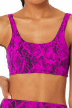 Load image into Gallery viewer, Vapor Snakeskin Bra &amp; High-Waist Legging Set
